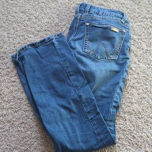 Wrangler Women's Bootcut Jeans in Medium Blue Denim